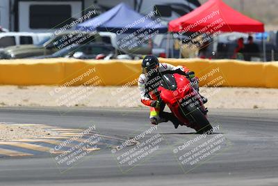 media/Apr-10-2022-SoCal Trackdays (Sun) [[f104b12566]]/Turn 2 (1135am)/